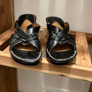 Born 2” black sandals